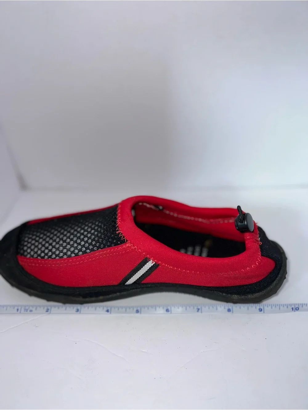 Unbranded lightweight red